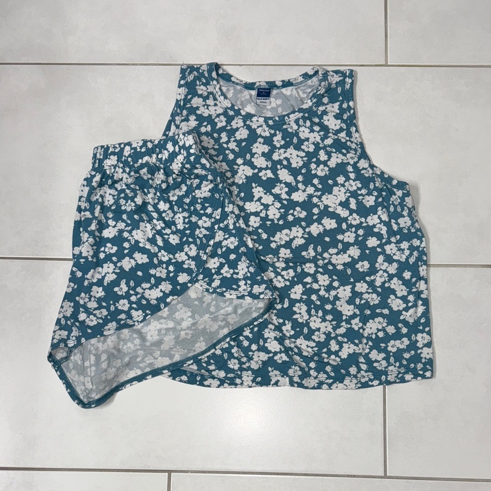 Old Navy Teal and White Floral Pjs Set